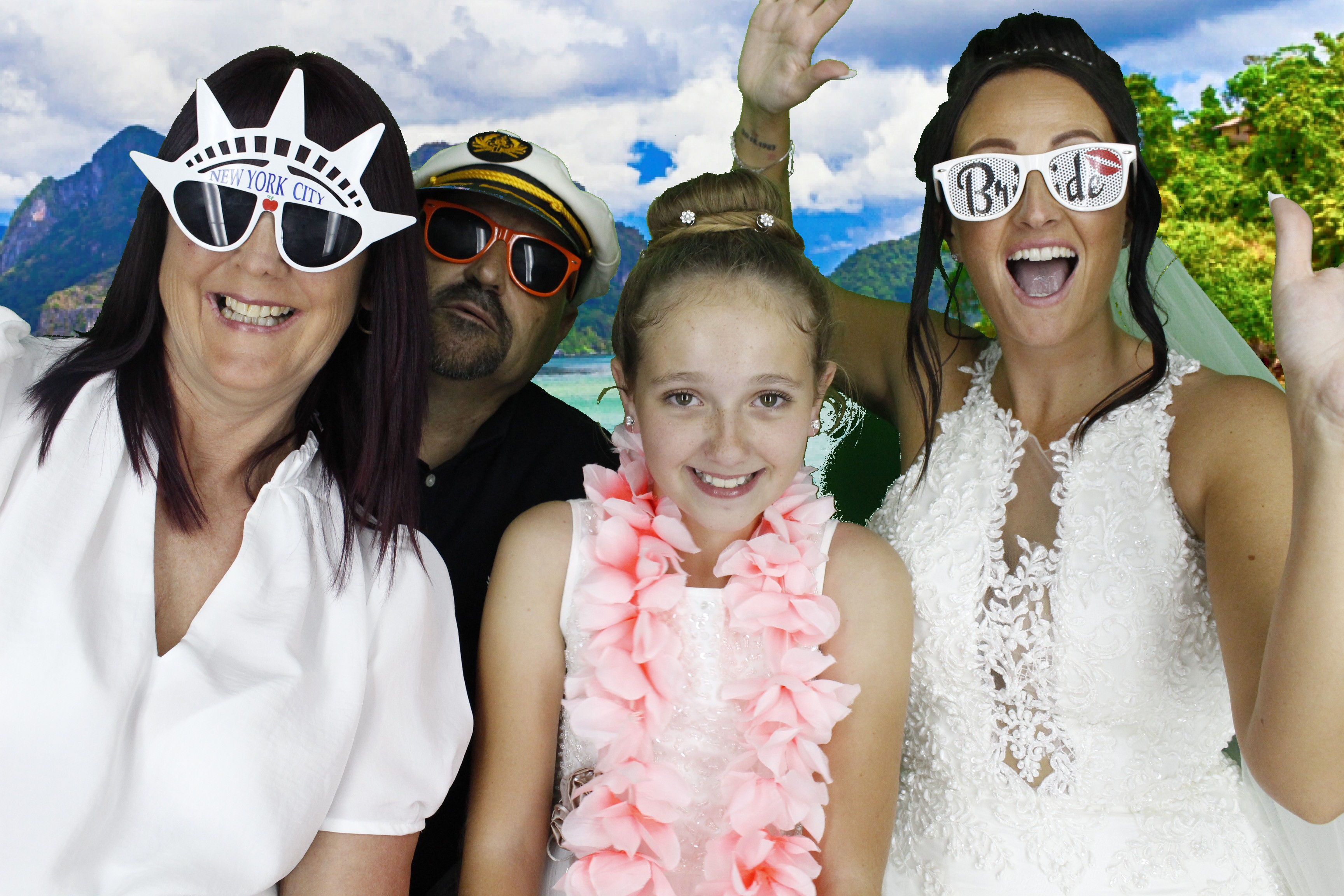Hollie Mills | View more photos from the event at gallery.myphotoboothexperience.co.uk/u/MyPhotoBoothExperienceLtd/Hollie-Mills
